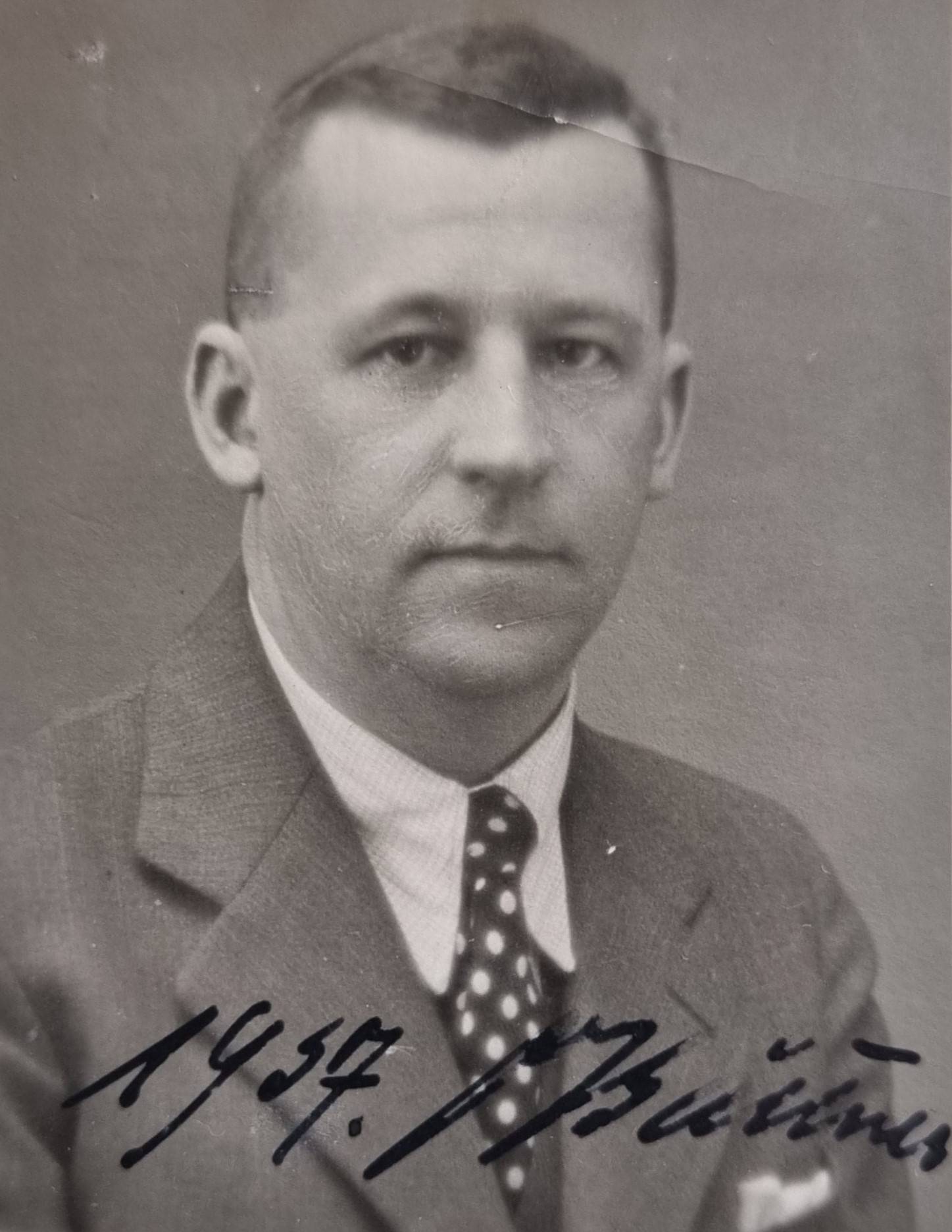 02_Kollektionen/Richter/Beutner/Beutner_Passfoto_BArch